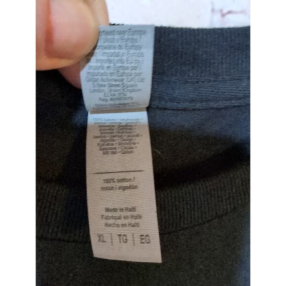 Taylor Swift Eras Tour Size XL Concert Black Gildan Tag NWT Unisex - Picture 4 of 8